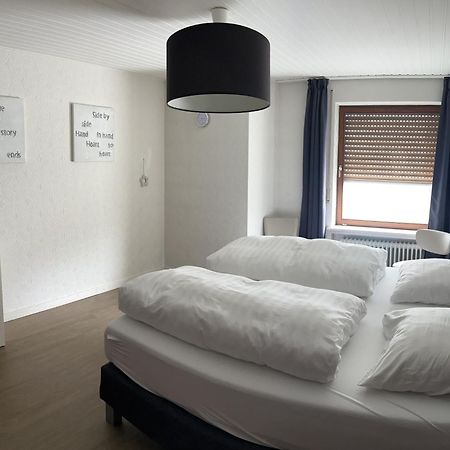 Pension Burgklause Schonecken ภายนอก รูปภาพ